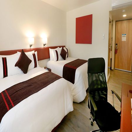Hotel Mision Express Querétaro Esterno foto