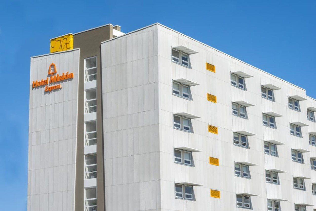 Hotel Mision Express Querétaro Esterno foto