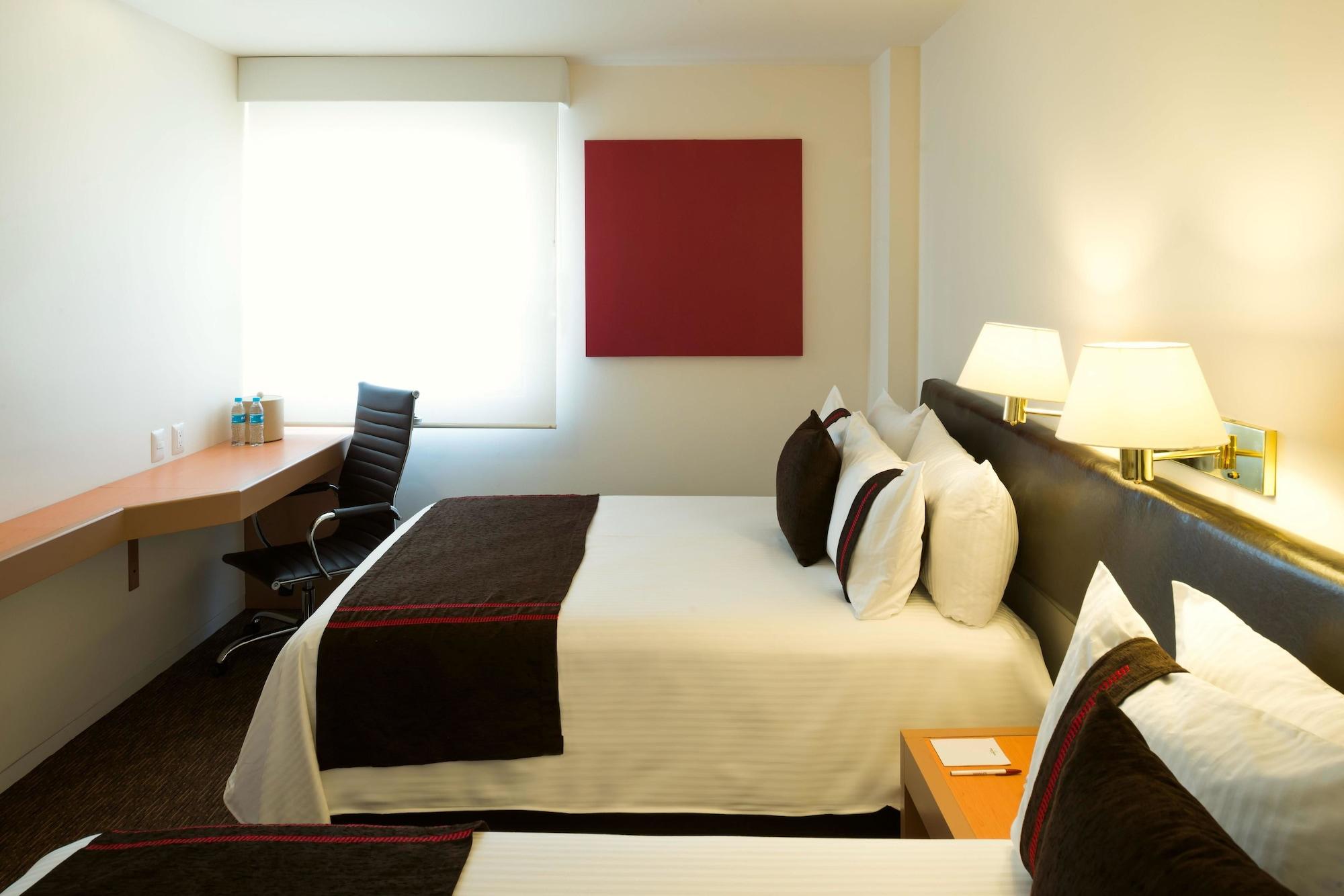 Hotel Mision Express Querétaro Esterno foto