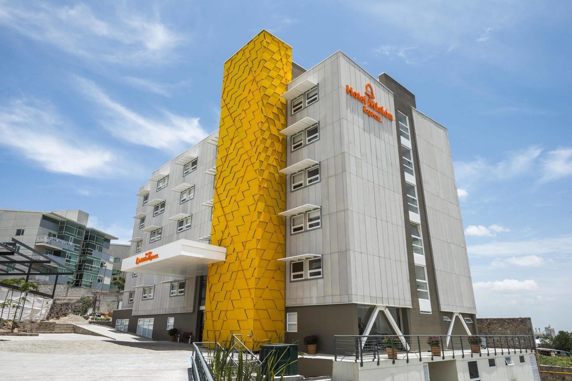 Hotel Mision Express Querétaro Esterno foto